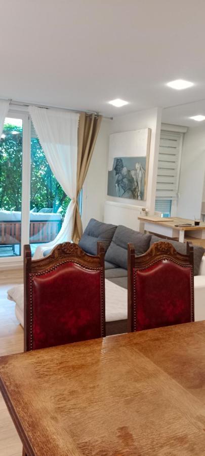 Tres Bel Appartement Rez De Jardin Appart De 53M2. Pfastatt エクステリア 写真